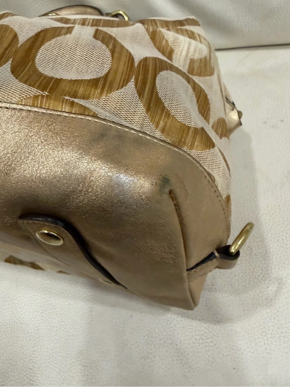 Coach Vintage Y2K Ashley Madison Metallic Gold Tan Satchel Purse Bag
